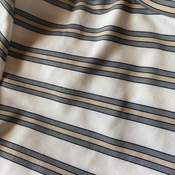 From 90s T-Shirt - Picture 3 of 3